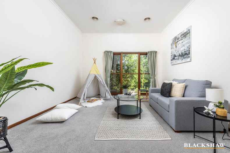 13 Schonell Circuit Oxley 13 Schonell Circuit Oxley