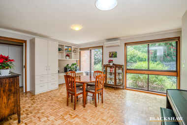 8 Le Souef Crescent Florey