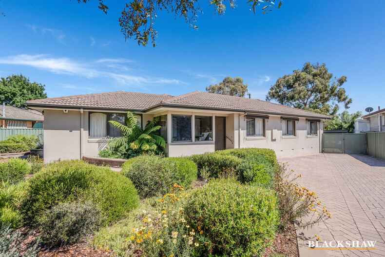 143 Boddington Crescent Kambah