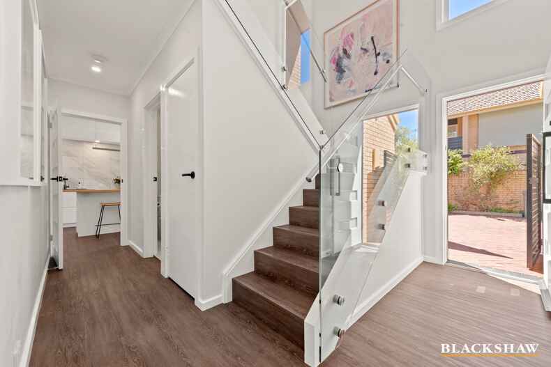 1/25 Giles Street Kingston