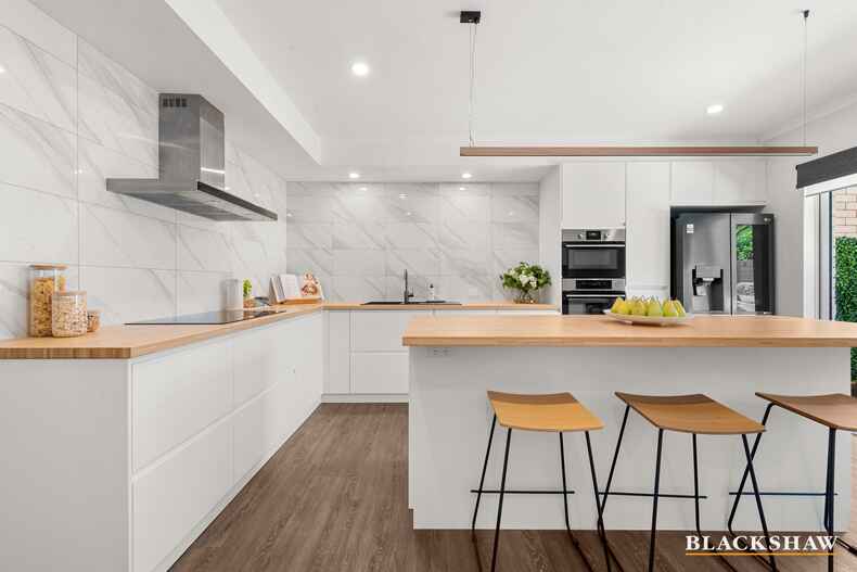 1/25 Giles Street Kingston