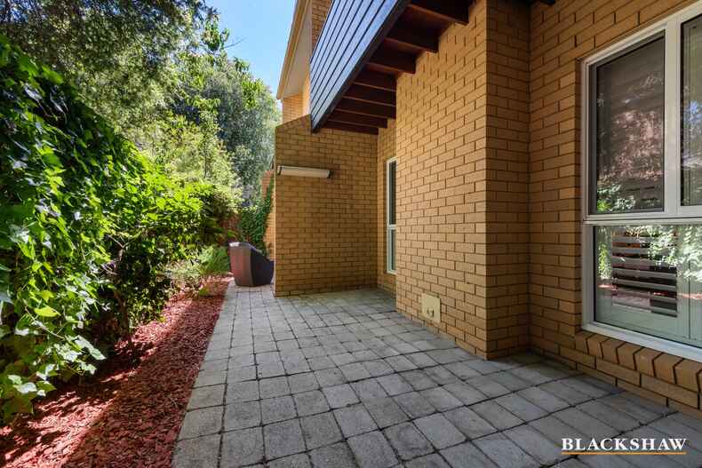 1/25 Giles Street Kingston