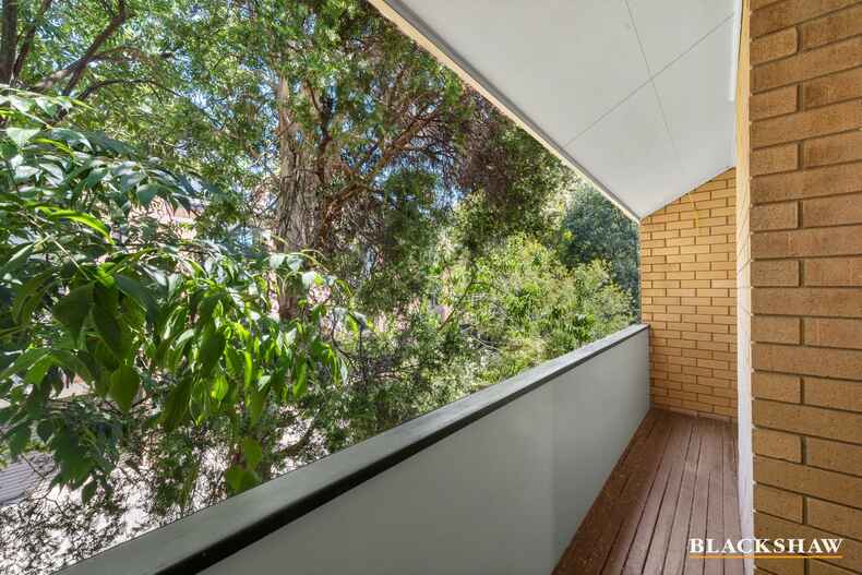 1/25 Giles Street Kingston