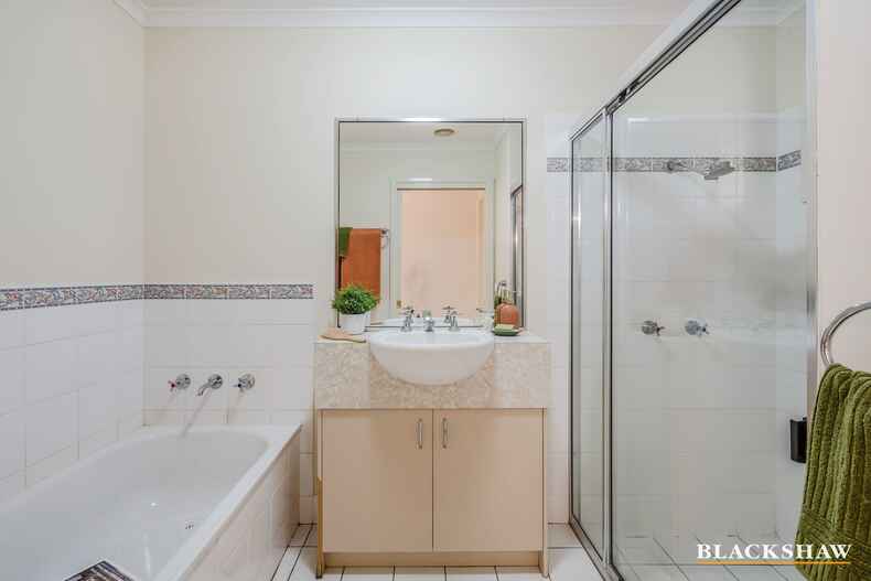 18 Freestone Crescent Jerrabomberra 18 Freestone Crescent Jerrabomberra