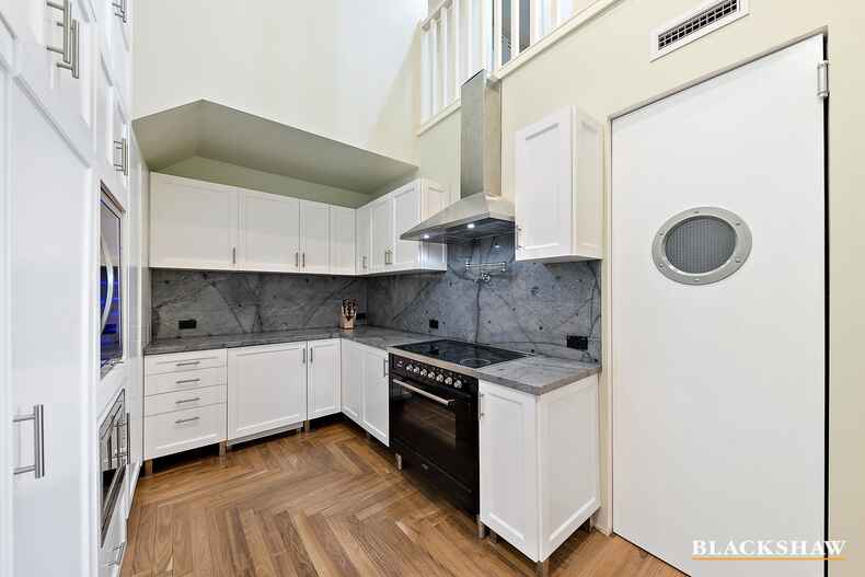 13/20 New South Wales Crescent Forrest 13/20 New South Wales Crescent Forrest