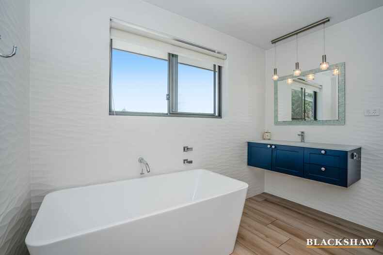 136 Breadalbane Road Collector 136 Breadalbane Road Collector