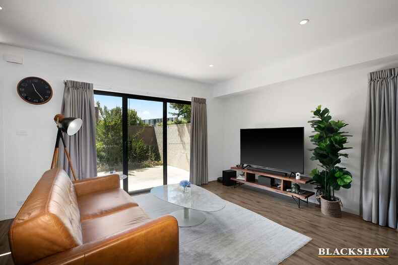 1 Overflow Street Lawson 1 Overflow Street Lawson