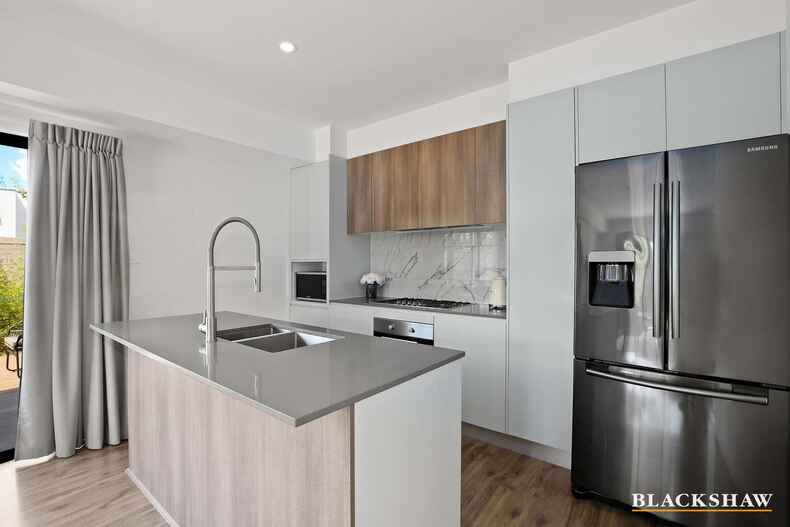 1 Overflow Street Lawson 1 Overflow Street Lawson