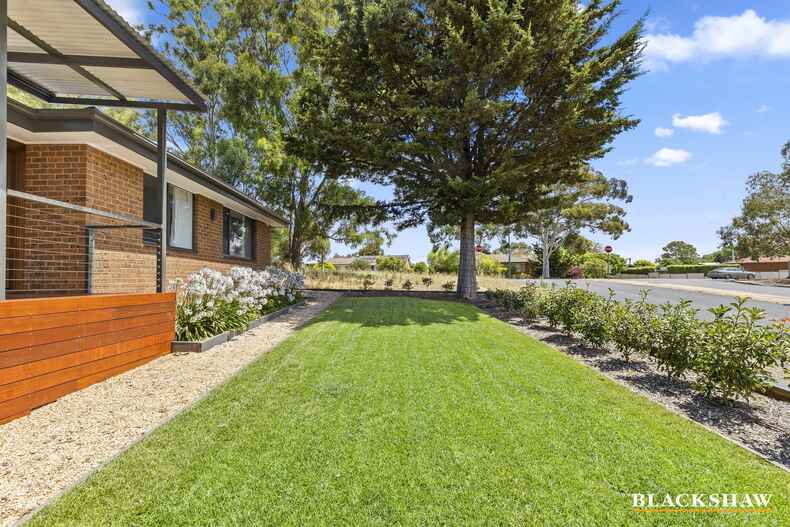 65 Heydon Crescent Evatt 65 Heydon Crescent Evatt