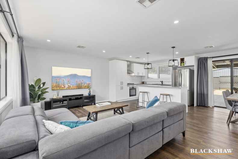 65 Heydon Crescent Evatt 65 Heydon Crescent Evatt