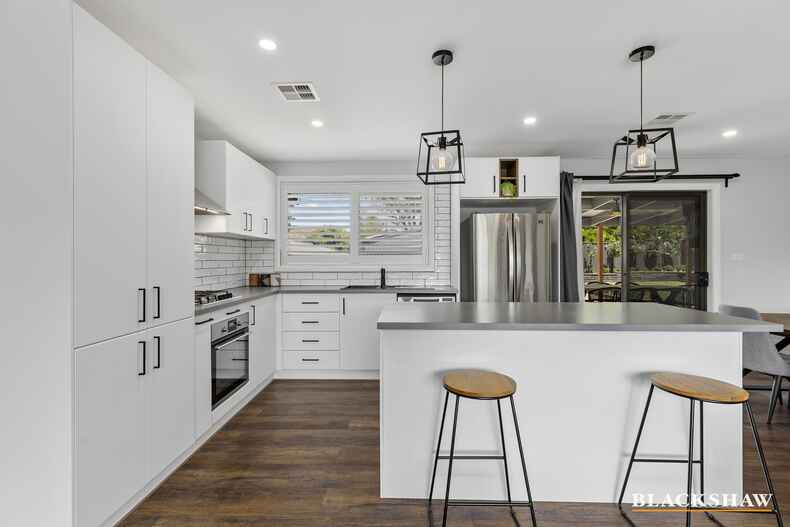 65 Heydon Crescent Evatt 65 Heydon Crescent Evatt