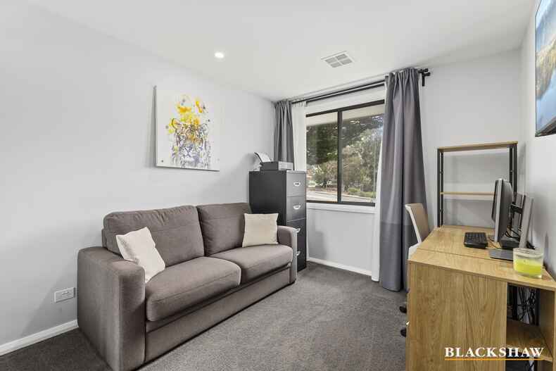 65 Heydon Crescent Evatt 65 Heydon Crescent Evatt