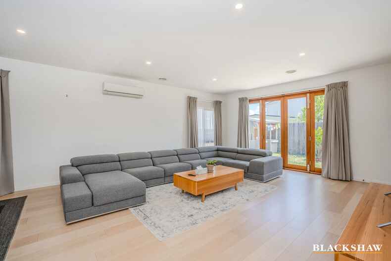 8 Utz Street Coombs 8 Utz Street Coombs