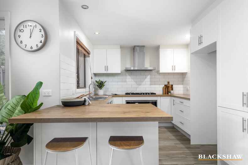 16 Mission Street Amaroo 16 Mission Street Amaroo