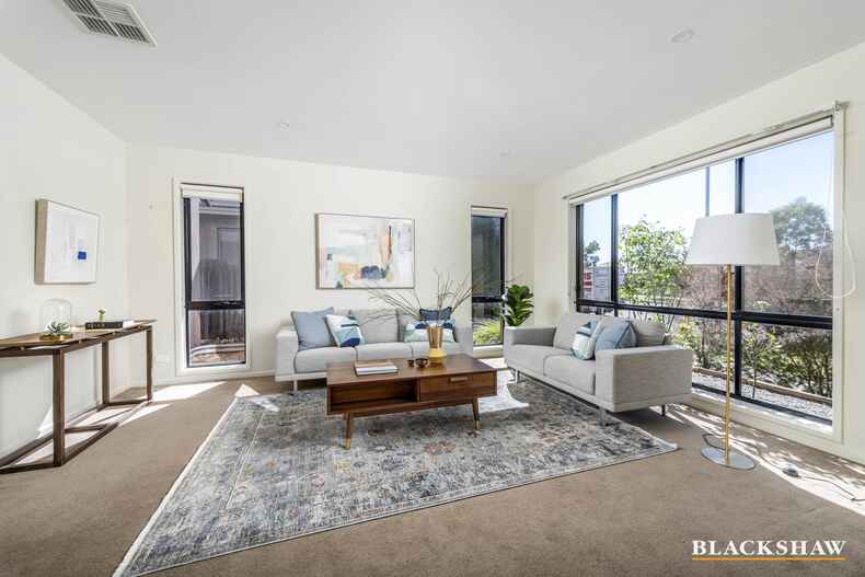 69 Oodgeroo Avenue Franklin