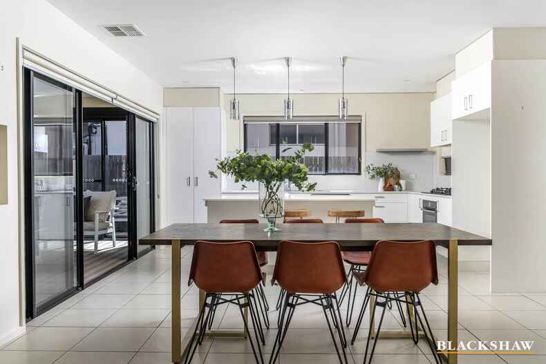 69 Oodgeroo Avenue Franklin