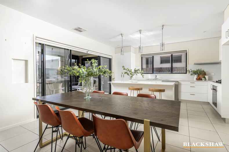 69 Oodgeroo Avenue Franklin