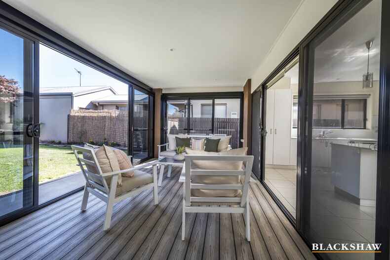 69 Oodgeroo Avenue Franklin