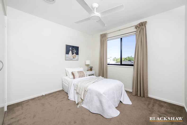 69 Oodgeroo Avenue Franklin