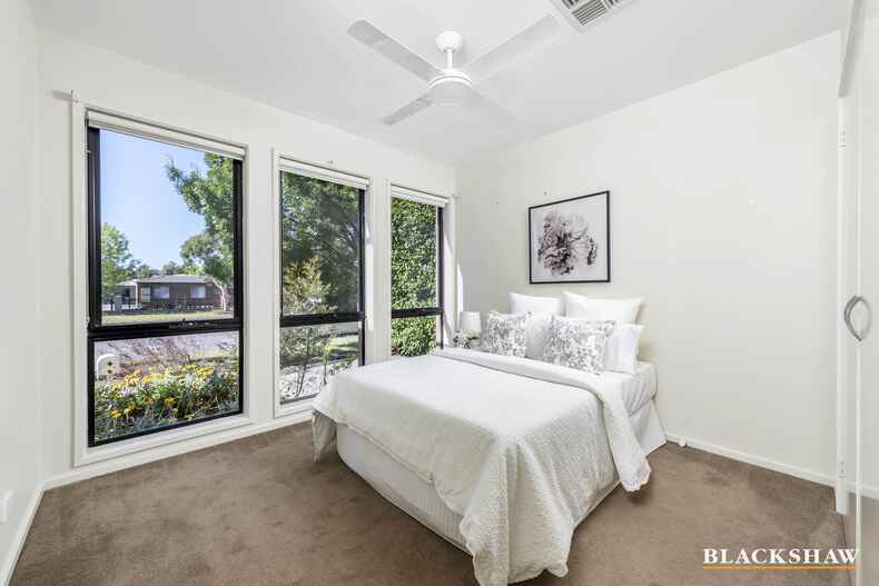 69 Oodgeroo Avenue Franklin