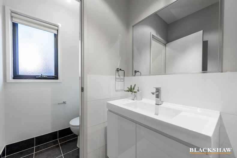 69 Oodgeroo Avenue Franklin