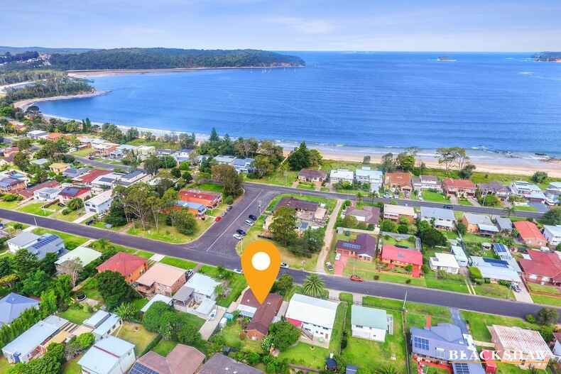 25 Wallaringa Street Surfside 25 Wallaringa Street Surfside