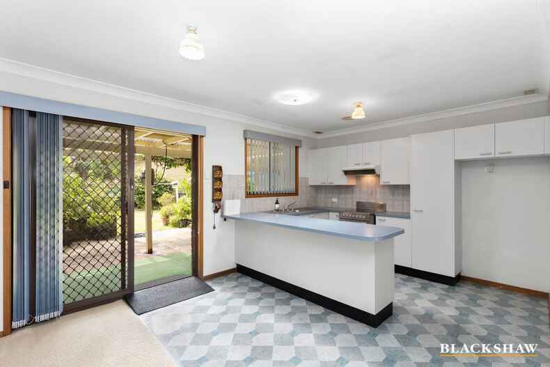 25 Wallaringa Street Surfside 25 Wallaringa Street Surfside