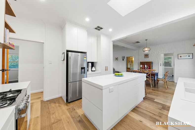 22 Ferdinand Place Campbell 22 Ferdinand Place Campbell