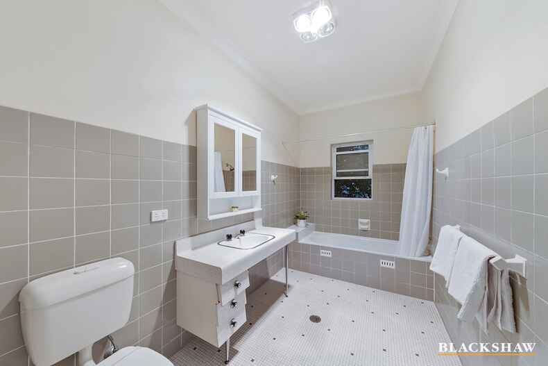 22 Ferdinand Place Campbell 22 Ferdinand Place Campbell