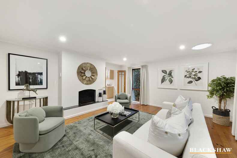 138 Hopetoun Circuit Yarralumla