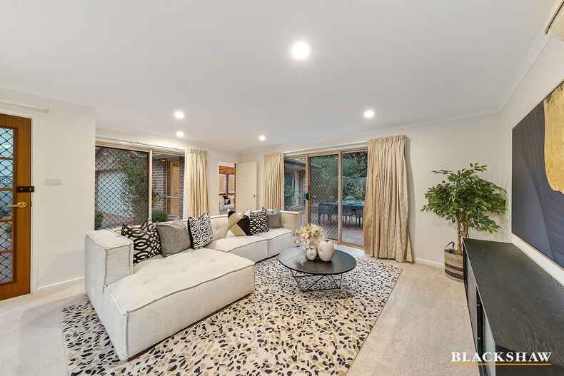 138 Hopetoun Circuit Yarralumla