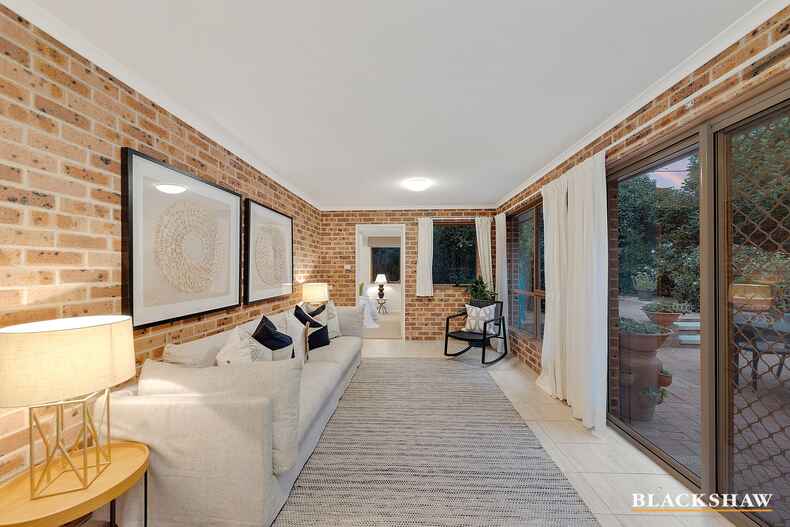 138 Hopetoun Circuit Yarralumla