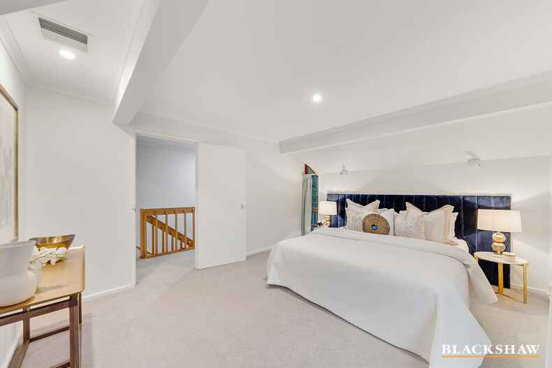 138 Hopetoun Circuit Yarralumla