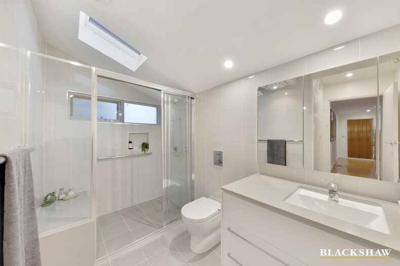 138 Hopetoun Circuit Yarralumla