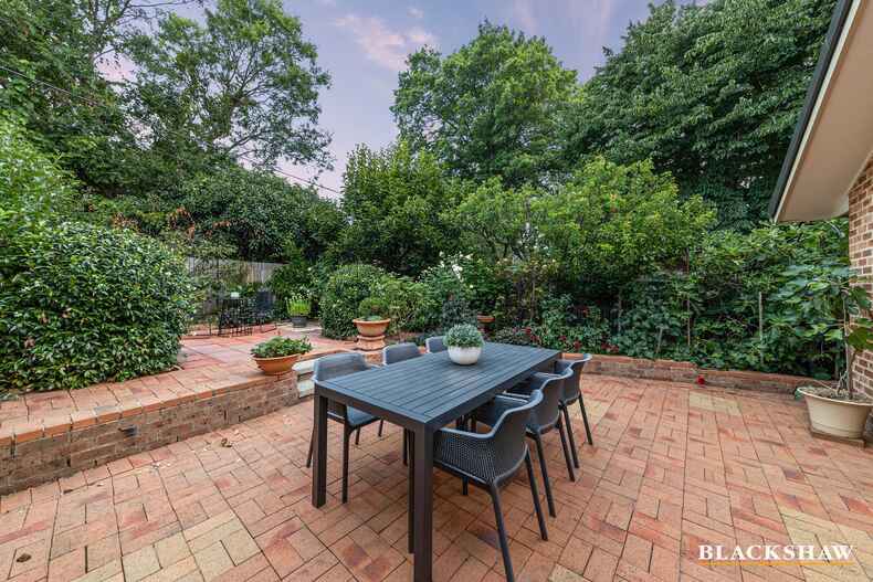 138 Hopetoun Circuit Yarralumla