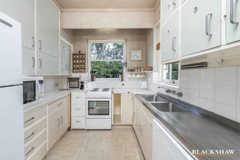 60 National Circuit Deakin 60 National Circuit Deakin