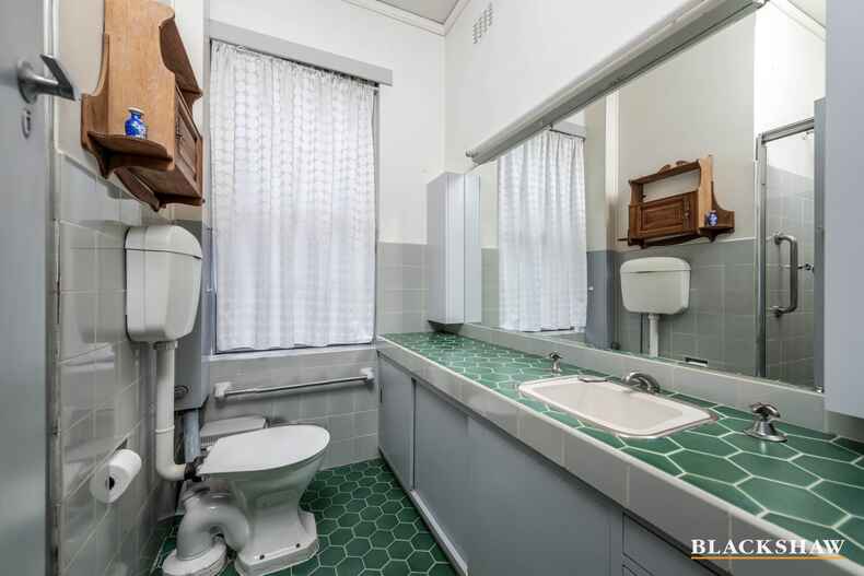 60 National Circuit Deakin 60 National Circuit Deakin