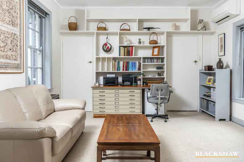 60 National Circuit Deakin 60 National Circuit Deakin