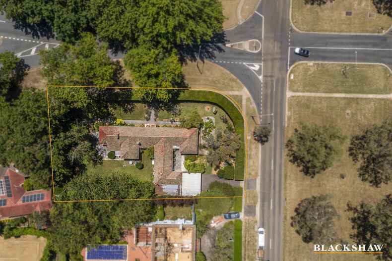 60 National Circuit Deakin 60 National Circuit Deakin