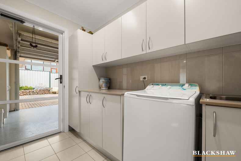 2 Blackman Crescent Macquarie 2 Blackman Crescent Macquarie