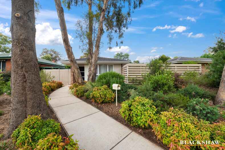 2 Blackman Crescent Macquarie 2 Blackman Crescent Macquarie