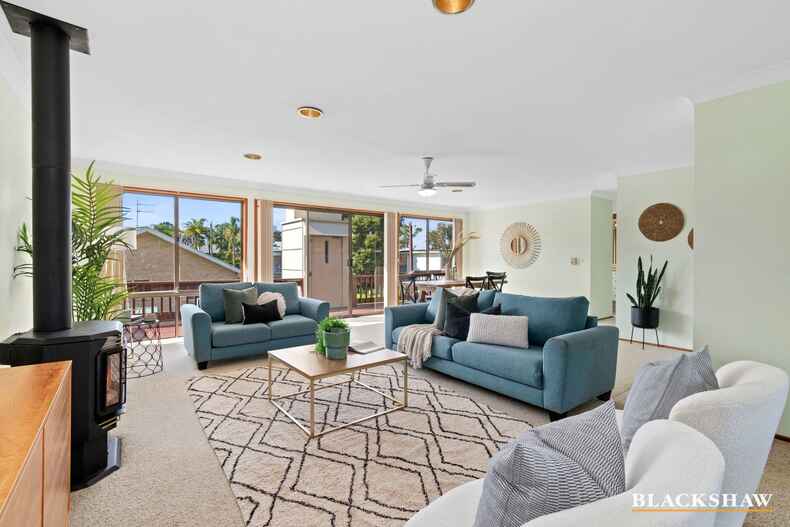 8 Wallaringa Street Surfside 8 Wallaringa Street Surfside