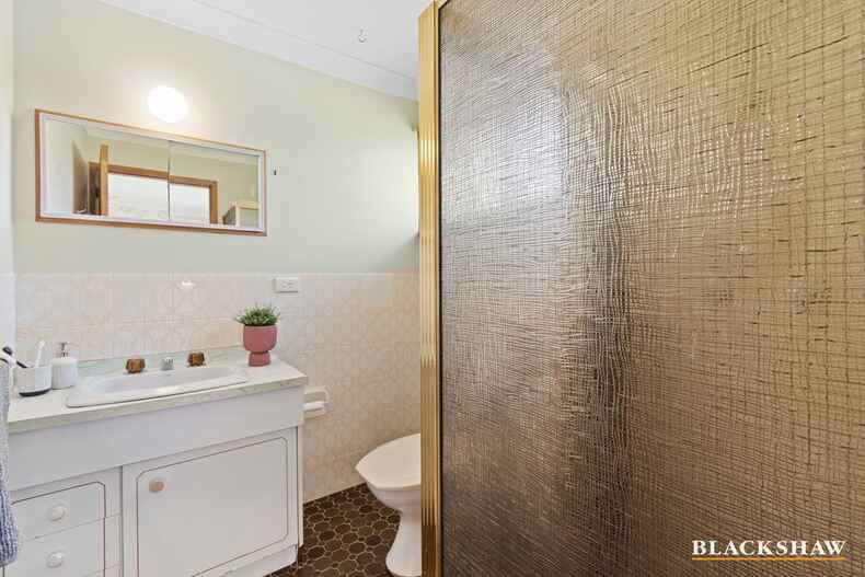 8 Wallaringa Street Surfside 8 Wallaringa Street Surfside