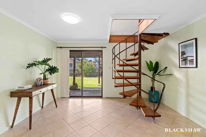 8 Wallaringa Street Surfside 8 Wallaringa Street Surfside