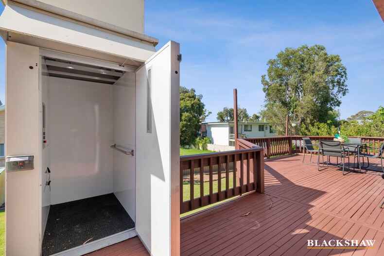 8 Wallaringa Street Surfside 8 Wallaringa Street Surfside