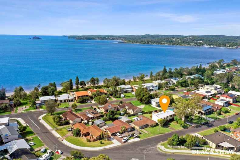 8 Wallaringa Street Surfside 8 Wallaringa Street Surfside