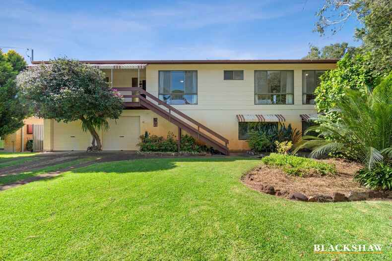 8 Wallaringa Street Surfside 8 Wallaringa Street Surfside