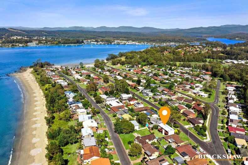 8 Wallaringa Street Surfside 8 Wallaringa Street Surfside