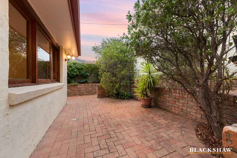 2/38 Barrallier Street Griffith 2/38 Barrallier Street Griffith