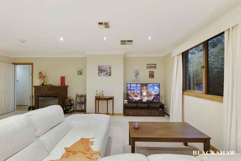 19 De Chair Street Deakin 19 De Chair Street Deakin